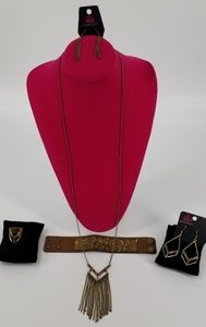 Paparazzi Necklace Set